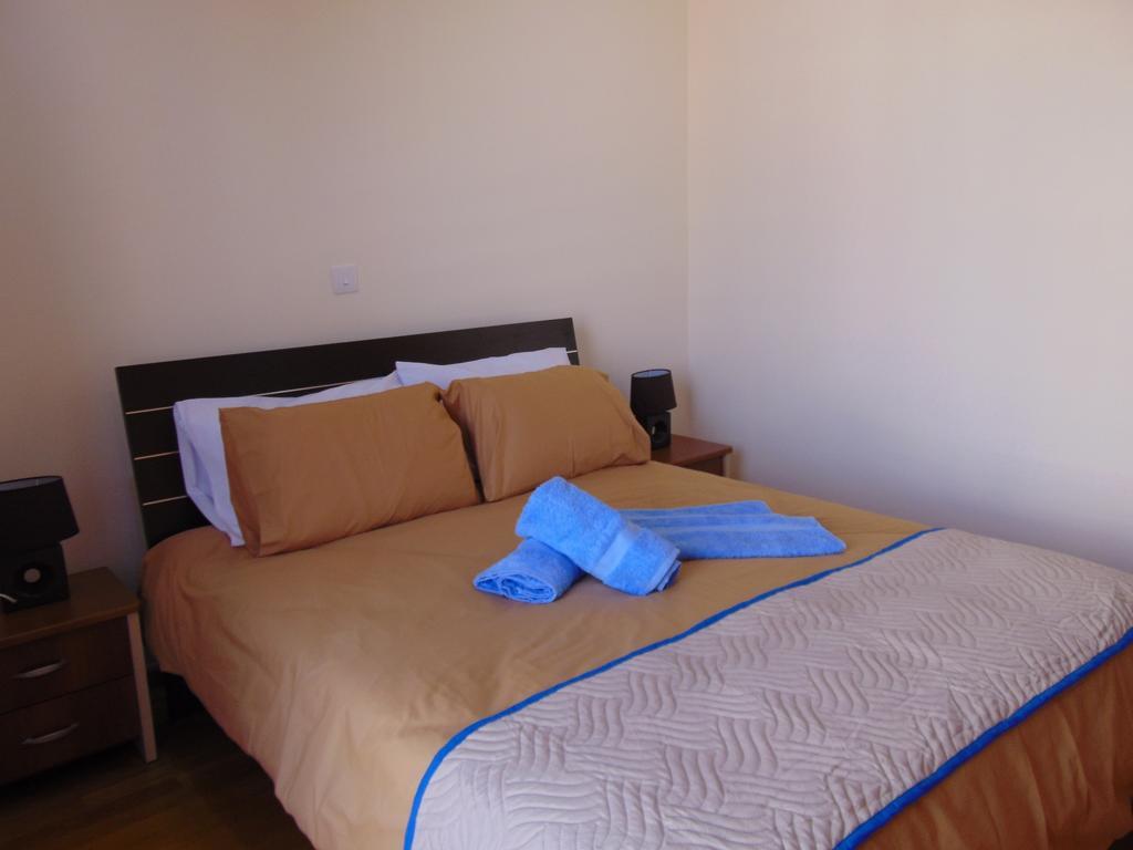 Ithaki Phinikoudes Apartment No. 205 ลาร์นาคา ห้อง รูปภาพ