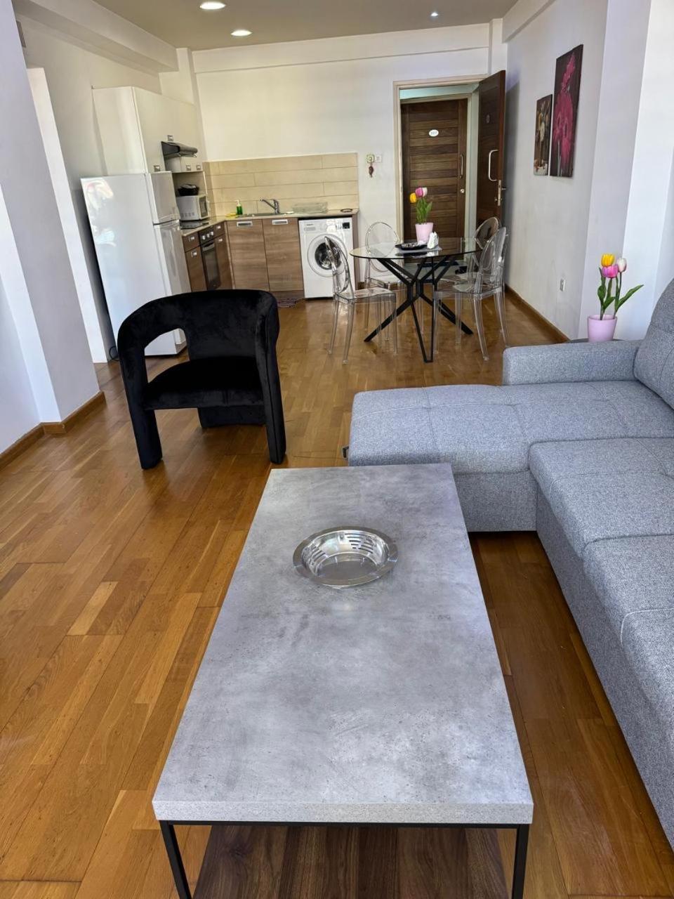 Ithaki Phinikoudes Apartment No. 205 ลาร์นาคา ภายนอก รูปภาพ