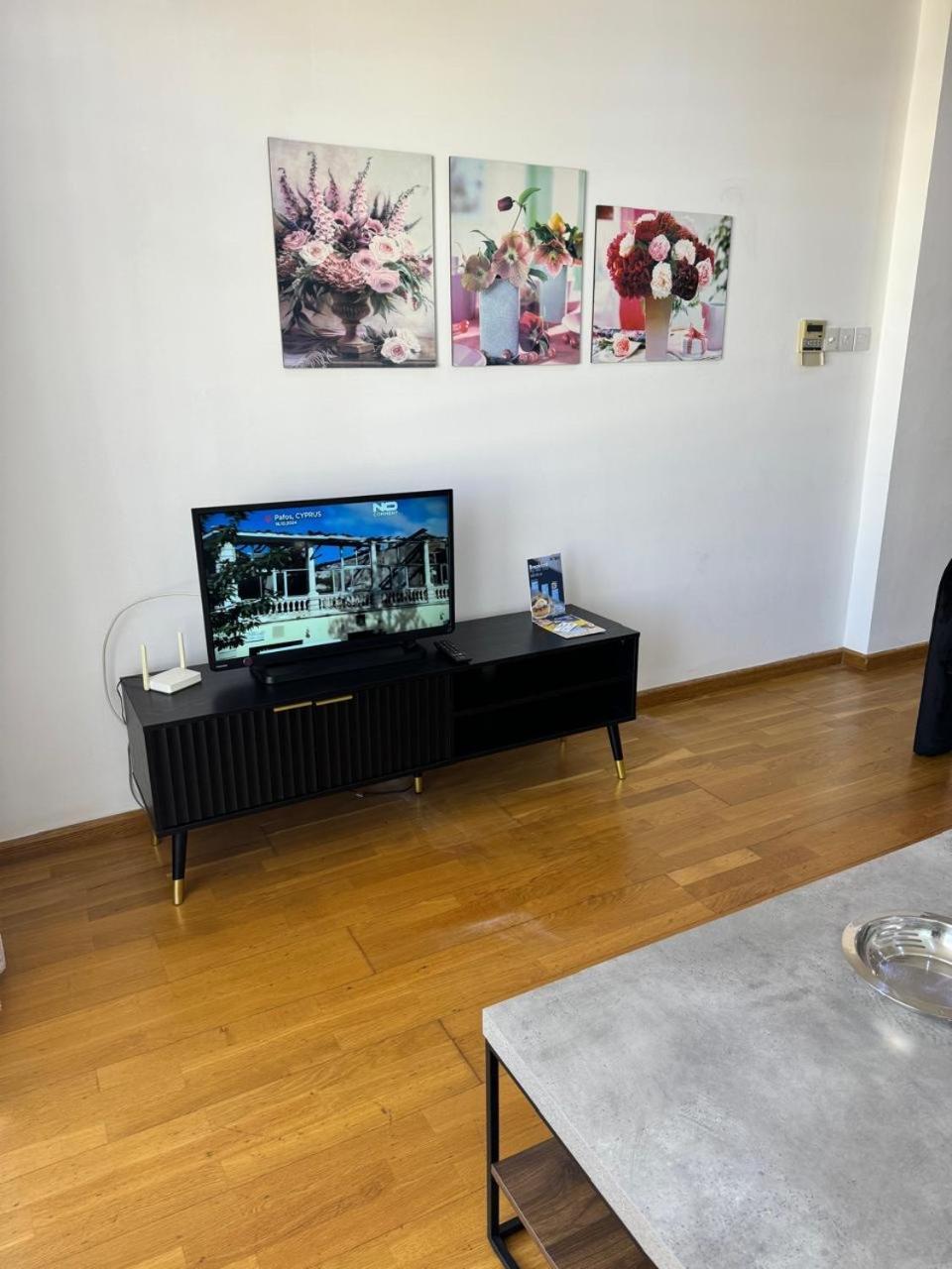 Ithaki Phinikoudes Apartment No. 205 ลาร์นาคา ภายนอก รูปภาพ