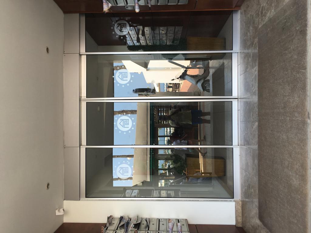 Ithaki Phinikoudes Apartment No. 205 ลาร์นาคา ภายนอก รูปภาพ
